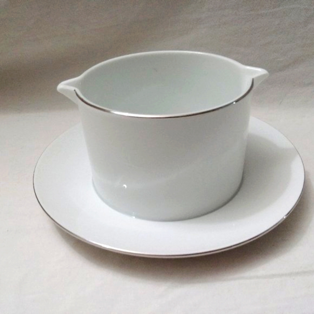 Thomas Germany Platinum Gravy Boat w/Underplate